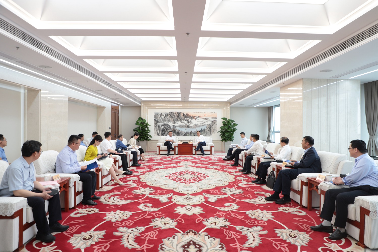 황설군과 그의 대표단은 안후이 통신 지주 스피드 바카라 유한회사와 토론과 교류를 가졌습니다. 사진: Cai Liumei.JPG